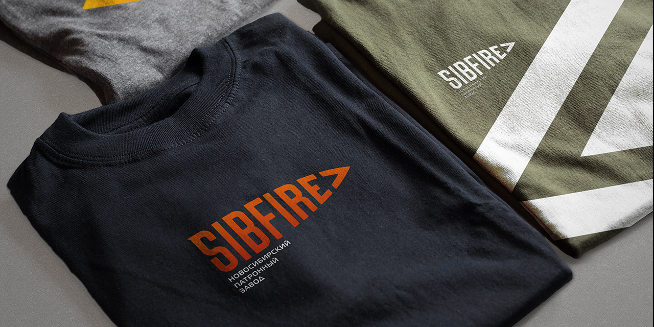 Айдентика бренда Sibfire на примере фирменных футболок