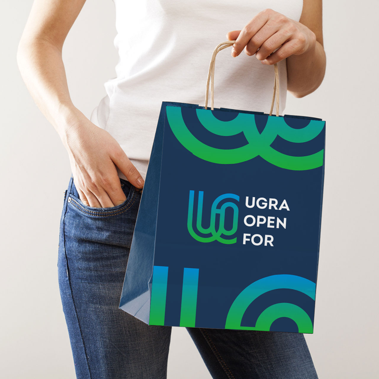 Айдентика для инвестиционного бренда UGRA OPEN FOR